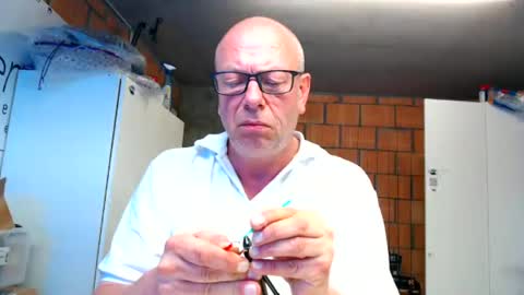 Snapshot of machinegun3dx chatting on June 2026 06:21:02 PM Andy online show from June 2026 06:21:02 PM