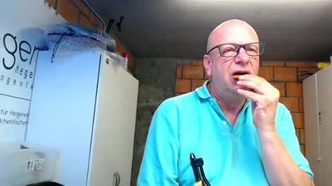 Snapshot of machinegun3dx chatting on June 2026 06:07:01 PM Andy online show from June 2026 06:07:01 PM