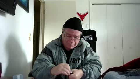 mackdocc001 online show from January 2026 06:43:02 PM