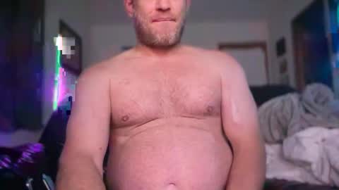 Snapshot of mackincaliallday chatting on May 2026 09:50:02 AM MackinCaliAllDay online show from May 2026 09:50:02 AM
