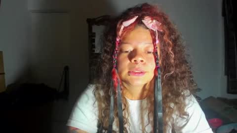 Snapshot of madam_sativa chatting on March 2025 03:28:02 AM di online show from March 2025 03:28:02 AM