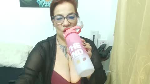 madame_desire_ online show from April 2026 12:47:02 PM