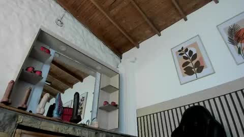 Snapshot of madame_ibby chatting on May 2026 12:00:01 PM madame ibby online show from May 2026 12:00:01 PM