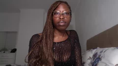 YourMadamIndigo online show from December 2024 02:55:01 PM