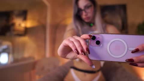 Snapshot of maddiebryggs chatting on February 2026 09:54:01 AM Maddie online show from February 2026 09:54:01 AM