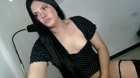 Snapshot of maddiejackson chatting on June 2026 01:10:01 AM Im ZY DONT FORGET TO FOLLOW ME - online show from June 2026 01:10:01 AM