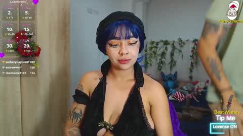 maddiie and clyde online show from December 2025 04:18:02 AM