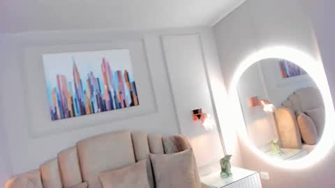 Maddy  online show from October 2025 06:47:02 PM