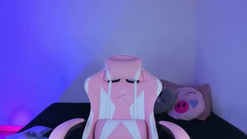 maddy_parker__ online show from November 2025 07:17:01 PM