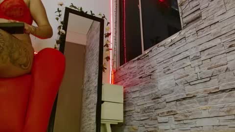 Snapshot of maddystone_ chatting on February 2025 11:03:01 PM maddystone_ online show from February 2025 11:03:01 PM