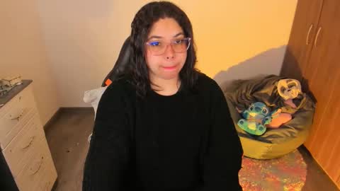 madelaine_taylor online show from September 2025 11:26:02 AM