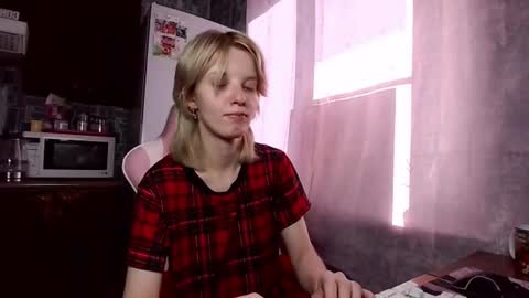 Snapshot of madelaines chatting on June 2026 11:02:01 AM madelaines online show from June 2026 11:02:01 AM