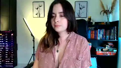 madelamee online show from June 2026 10:10:01 PM