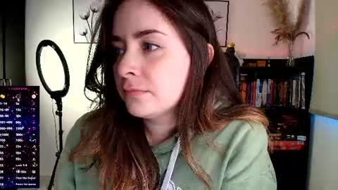 madelamee online show from July 2026 11:03:01 PM