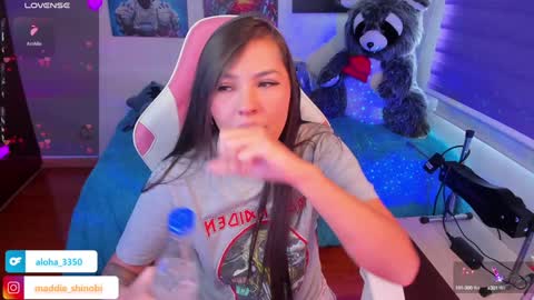 Snapshot of madeleine_shinobi chatting on January 2025 08:43:02 PM Emily Only Fans online show from January 2025 08:43:02 PM