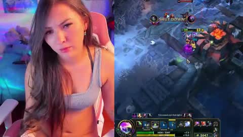 Snapshot of madeleine_shinobi chatting on February 2025 12:16:01 AM Emily Only Fans online show from February 2025 12:16:01 AM