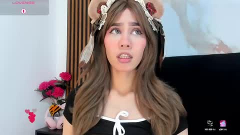 Snapshot of madelin_clerk chatting on December 2024 07:54:02 PM Madelin Clerk online show from December 2024 07:54:02 PM