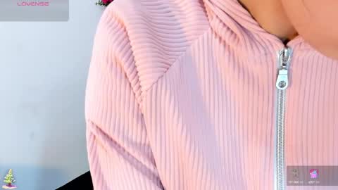 Snapshot of madelin_clerk chatting on December 2024 01:50:01 PM Madelin Clerk online show from December 2024 01:50:01 PM