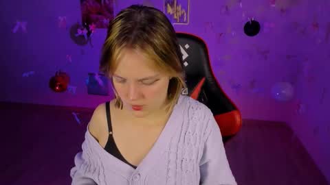 Madeline online show from December 2025 04:18:02 AM