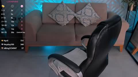 Snapshot of madelinefox_ chatting on February 2025 11:43:02 AM Madeline online show from February 2025 11:43:02 AM