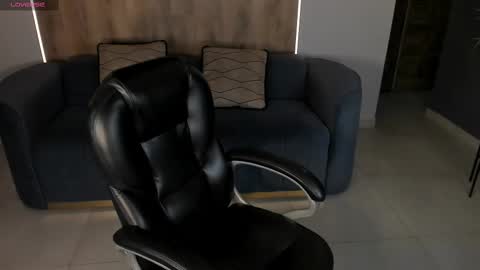 Snapshot of madelinefox_ chatting on February 2025 08:30:02 AM Madeline online show from February 2025 08:30:02 AM