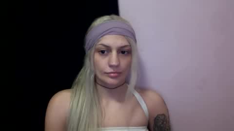 madeline online show from November 2025 05:43:02 AM