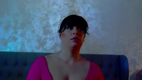 Snapshot of madelynvelure chatting on February 2026 08:43:01 AM madelynvelure online show from February 2026 08:43:01 AM