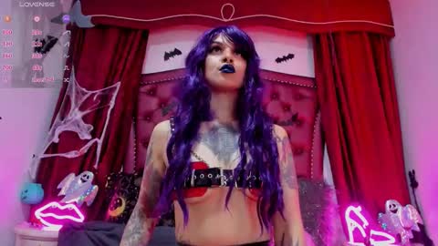 Maddison online show from October 2025 12:44:02 PM