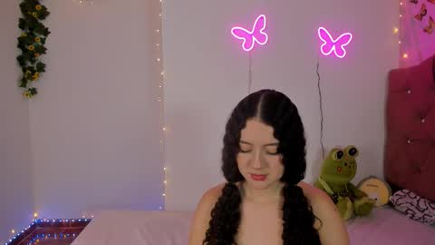 Madison online show from October 2025 04:01:02 AM