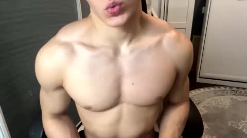 madisonboy2 online show from November 2025 10:45:02 PM