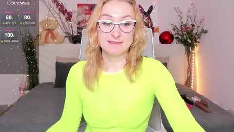 Madisson online show from November 2025 01:11:01 AM