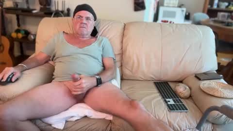 Snapshot of madmanacrossthewater chatting on October 2025 04:46:01 PM madmanacrossthewater online show from October 2025 04:46:01 PM