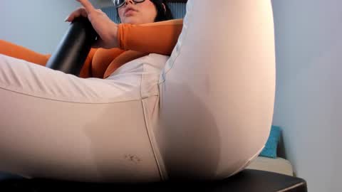 Madoka online show from February 2025 09:47:02 PM