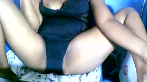 Snapshot of maelahlove chatting on March 2025 02:23:02 PM MaelahLove online show from March 2025 02:23:02 PM