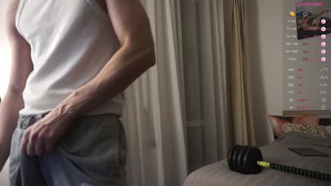 Mike XMaestro 3369 online show from December 2024 04:09:02 PM