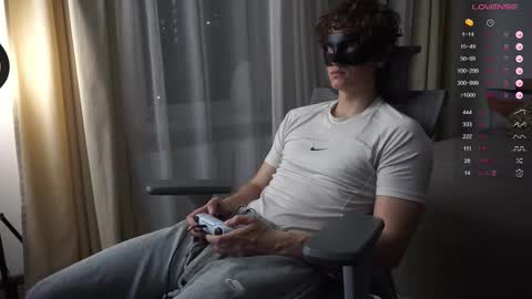 Mike XMaestro 3369 online show from September 2025 07:46:02 PM