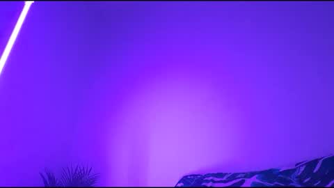 Snapshot of maevalova chatting on October 2025 04:45:02 AM maevalova online show from October 2025 04:45:02 AM