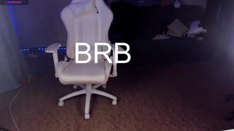 Maevee online show from March 2025 10:03:02 AM