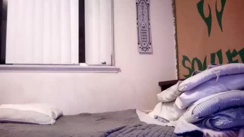 Snapshot of magdalena_805 chatting on February 2025 06:10:02 AM magdalena_805 online show from February 2025 06:10:02 AM