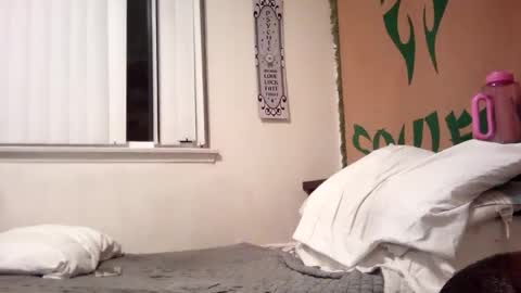 Snapshot of magdalena_805 chatting on March 2025 04:46:01 AM magdalena_805 online show from March 2025 04:46:01 AM