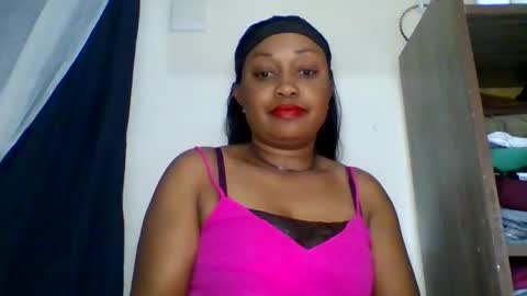 Snapshot of magdalinemus chatting on May 2026 10:13:01 AM magdalinemus online show from May 2026 10:13:01 AM