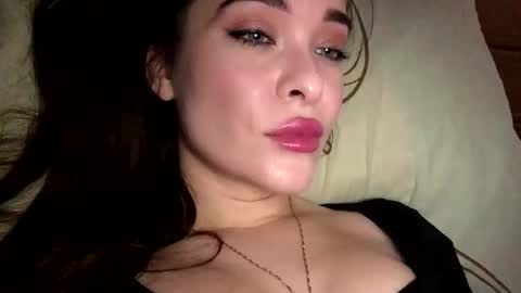 magggg658318 online show from November 2025 11:20:01 AM