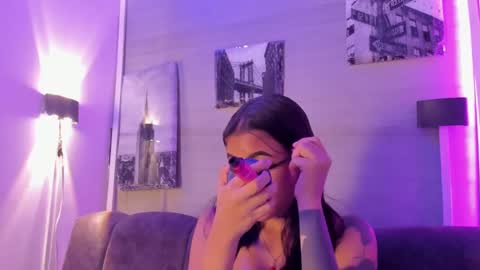 Maggie online show from October 2025 12:50:01 PM