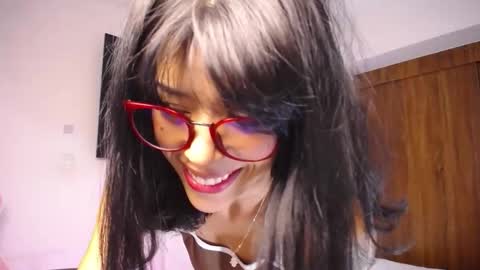 maggie online show from November 2025 04:39:01 PM