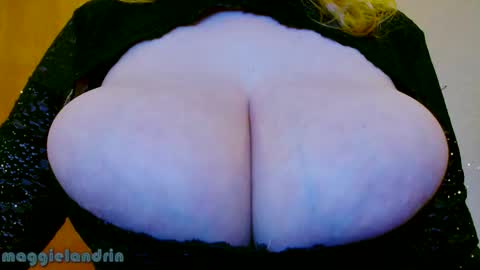 Maggie   online show from February 2026 08:22:01 AM