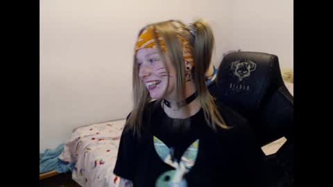 Snapshot of maggieswaggy chatting on December 2024 08:05:02 PM Magdalene Swaggy online show from December 2024 08:05:02 PM