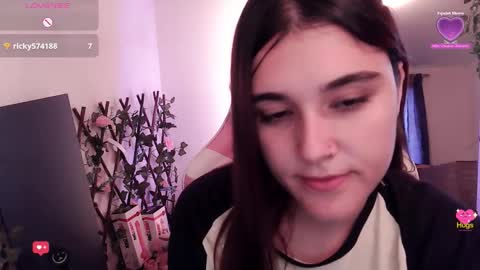 Luna  online show from January 2026 07:15:02 PM