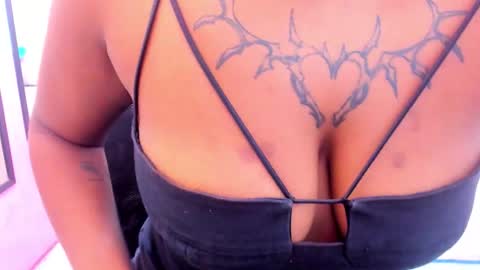 My name is magic axa grahamDont forget to follow me IG online show from November 2025 10:20:02 PM