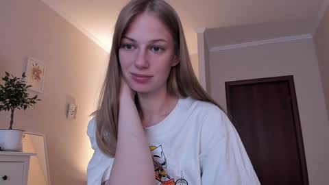 Alice  online show from December 2024 10:02:02 AM