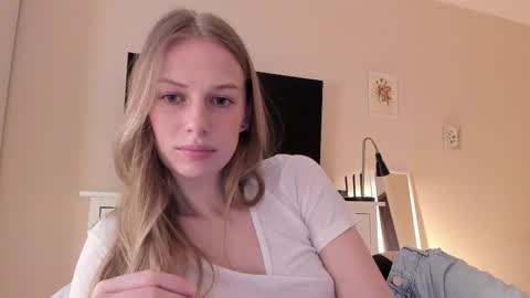 Alice  online show from March 2025 12:09:01 PM